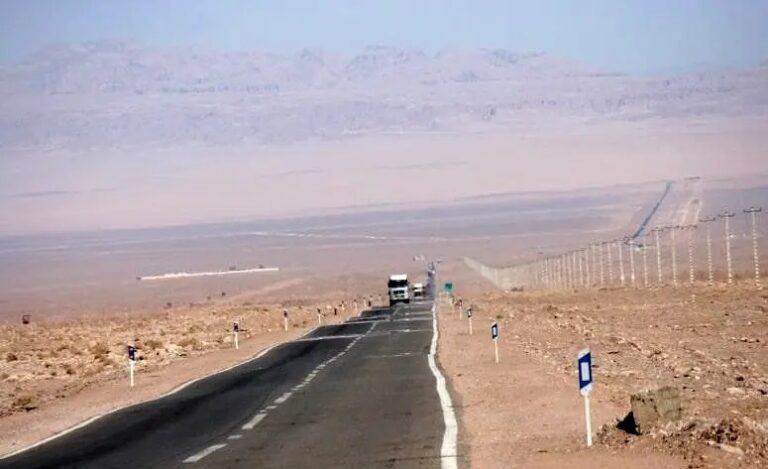 جاده یزد – طبس همچنان در انتظار دوبانده شدن؛ جان باختن شهروندان در تصادفات رانندگی