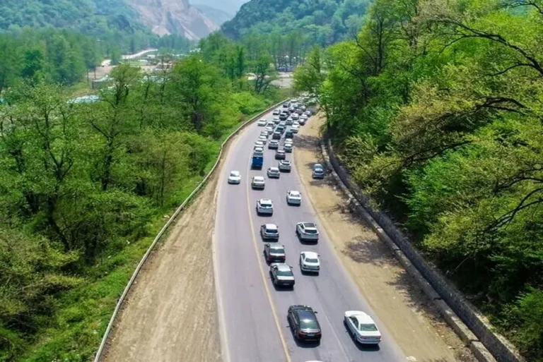جاده کلاردشت-مرزن آباد برای کاهش تصادفات تعریض می شود