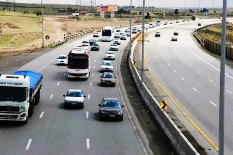 جهش ۳۲۵ درصدی در تولید ناوگان حمل و نقل جاده‌ای کشور