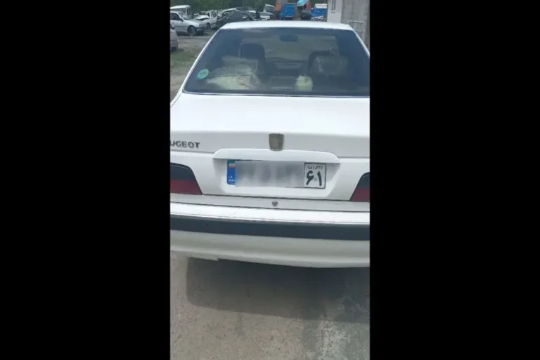پژو پارس با خلافی سنگین 19 میلیونی در کامیاران زمین‌گیر شد