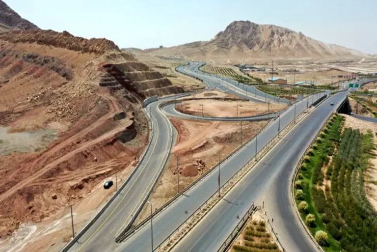 تحول در زیرساخت‌های لرستان: آغاز احداث تقاطع غیرهمسطح سه راهی الشتر و پیشرفت محور خرم‌آباد-نورآباد