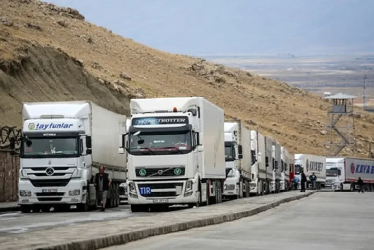 افق‌های جدید در روابط تجاری ایران و عراق: گامی به سوی ۱۵ میلیارد دلار با وجود چالش‌های ترانزیتی