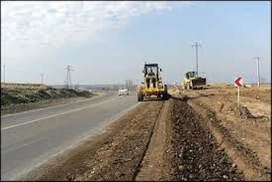 برخورد قانونی با متجاوزان به حریم راه در بروجن در استان چهارمحال و بختیاری