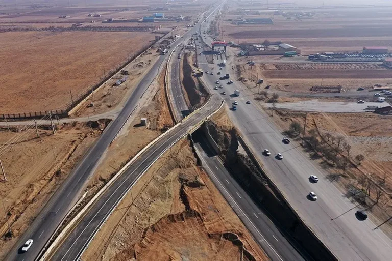 ارتقای ایمنی جاده ای مبارکه با احداث تقاطع های غیرهمسطح