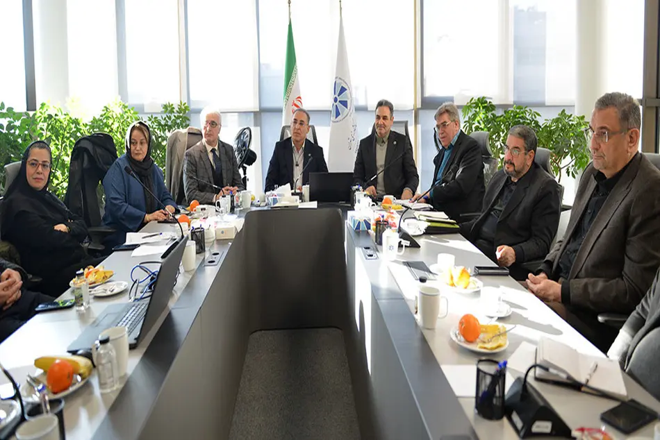 اختلال در فرایند ترانزیت و صدور کارنه تیر با قطعی اینترنت؛ اتاق تهران آماده صدور اسناد شد اختلال در فرایند ترانزیت و صدور کارنه تیر با قطعی اینترنت؛ اتاق تهران آماده صدور اسناد شد