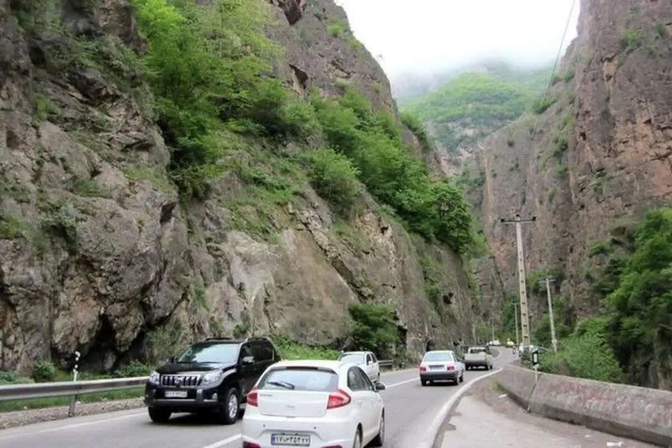 ترافیک سنگین در محدوده سد هراز تردد روان در محورهای شمالی کشور