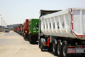 ◄ دبیر انجمن صنفی رانندگان کامیون اصفهان هشدار داد آسیب بومی‌ گرایی و اجرای ناعادلانه تن‌ کیلومتر به رانندگان